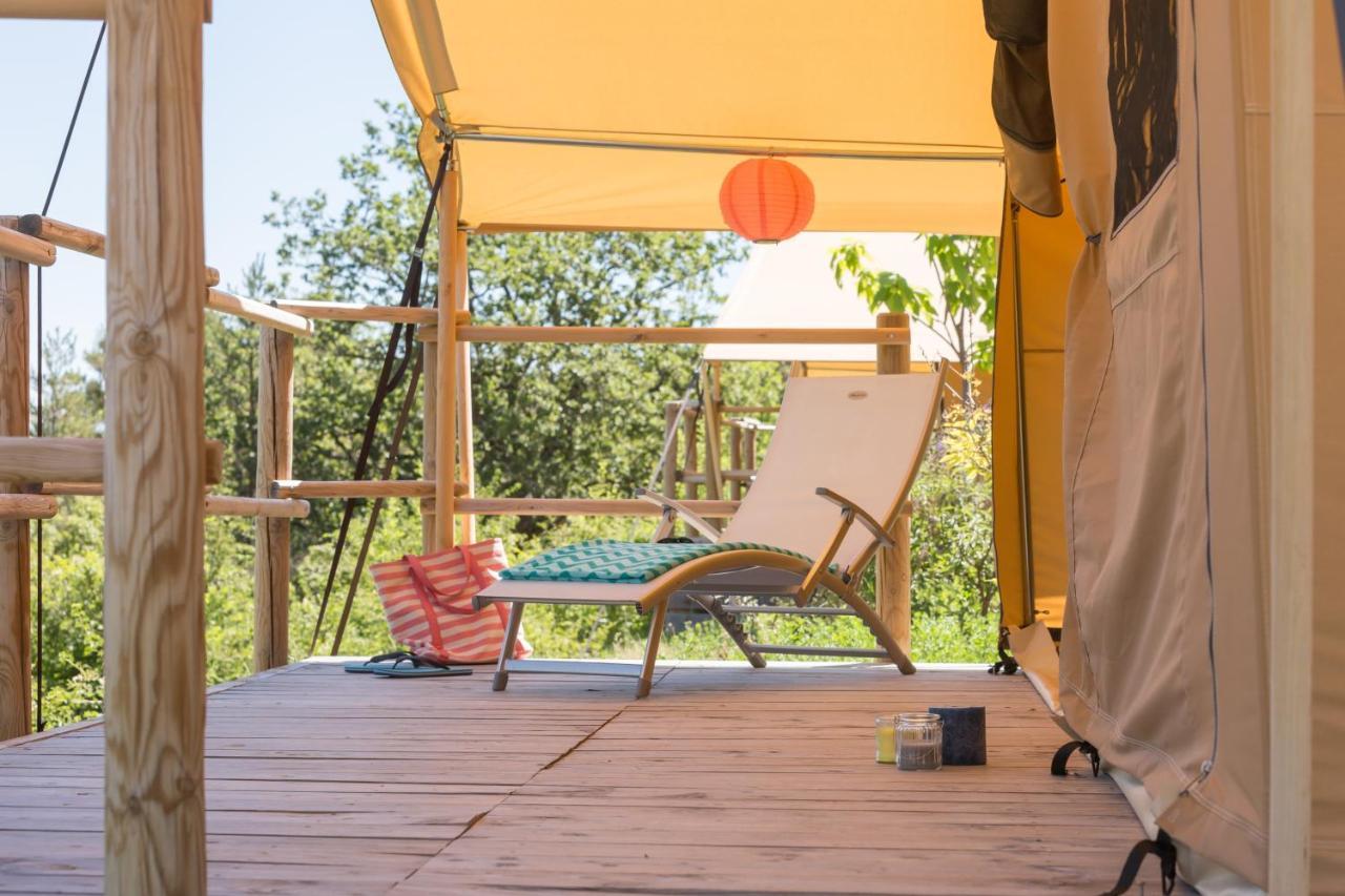 Camping Les Princes D'Orange Hotel Orpierre Exterior photo