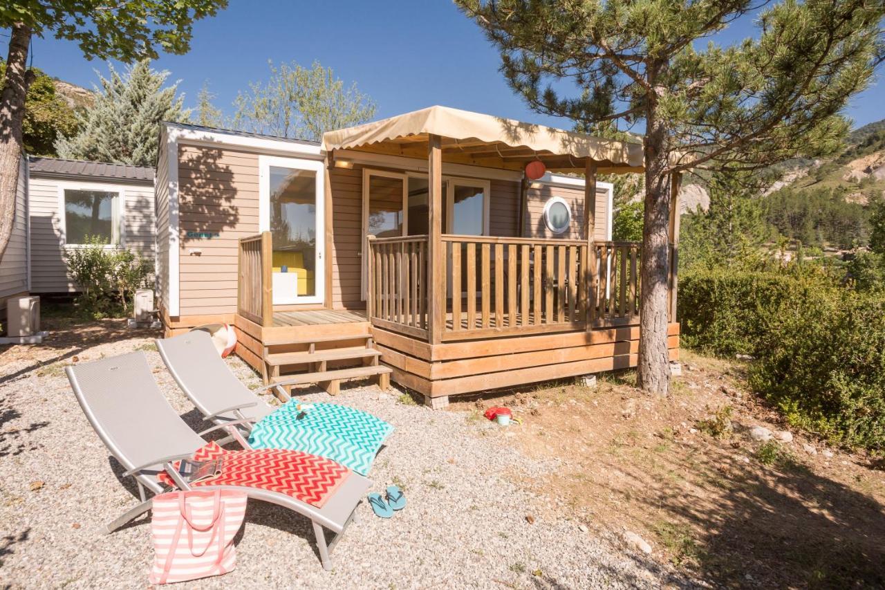 Camping Les Princes D'Orange Hotel Orpierre Exterior photo