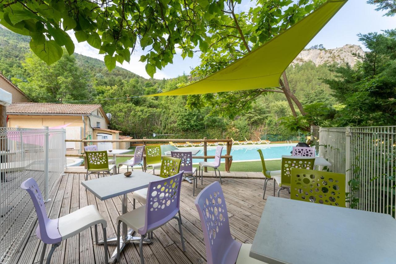 Camping Les Princes D'Orange Hotel Orpierre Exterior photo