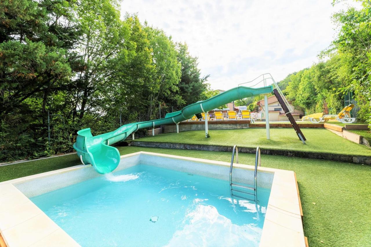 Camping Les Princes D'Orange Hotel Orpierre Exterior photo